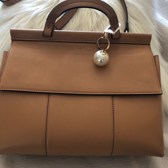 ❌❌❌❌❌SOLD Tory Burch Tote - Picture 1 of 6